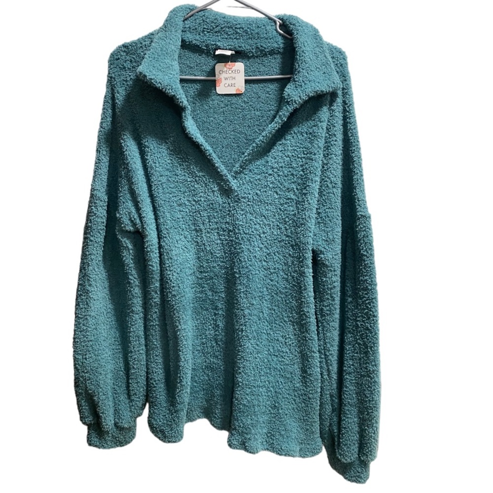 Women’s Heimish USA Blue Fluffy Soft Pullover/ Sweater size Large NWT